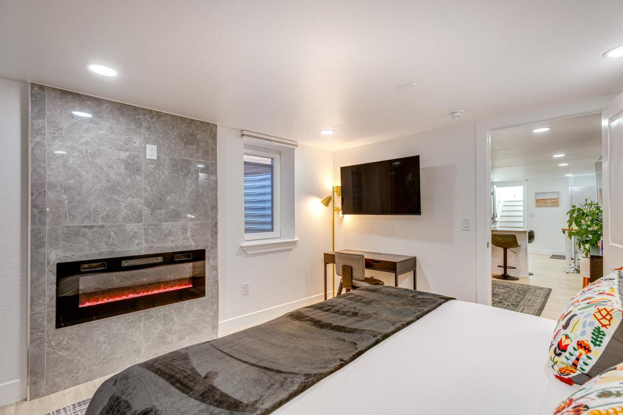 Wash Park Access With Outdoor Dining! *