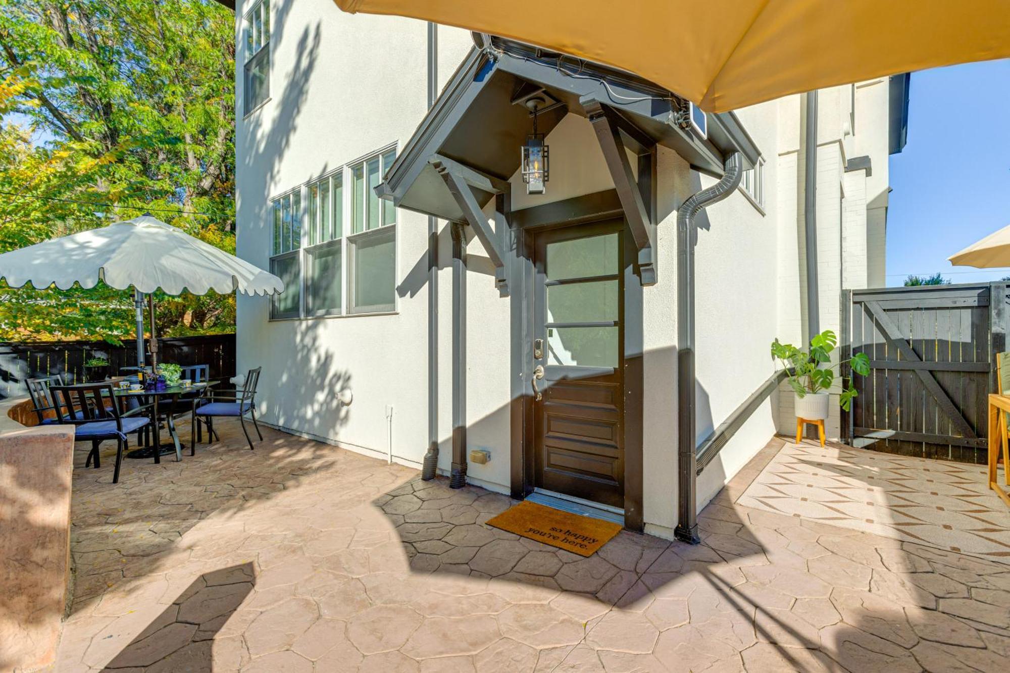 Apartment Wash Park Access With Outdoor Dining!